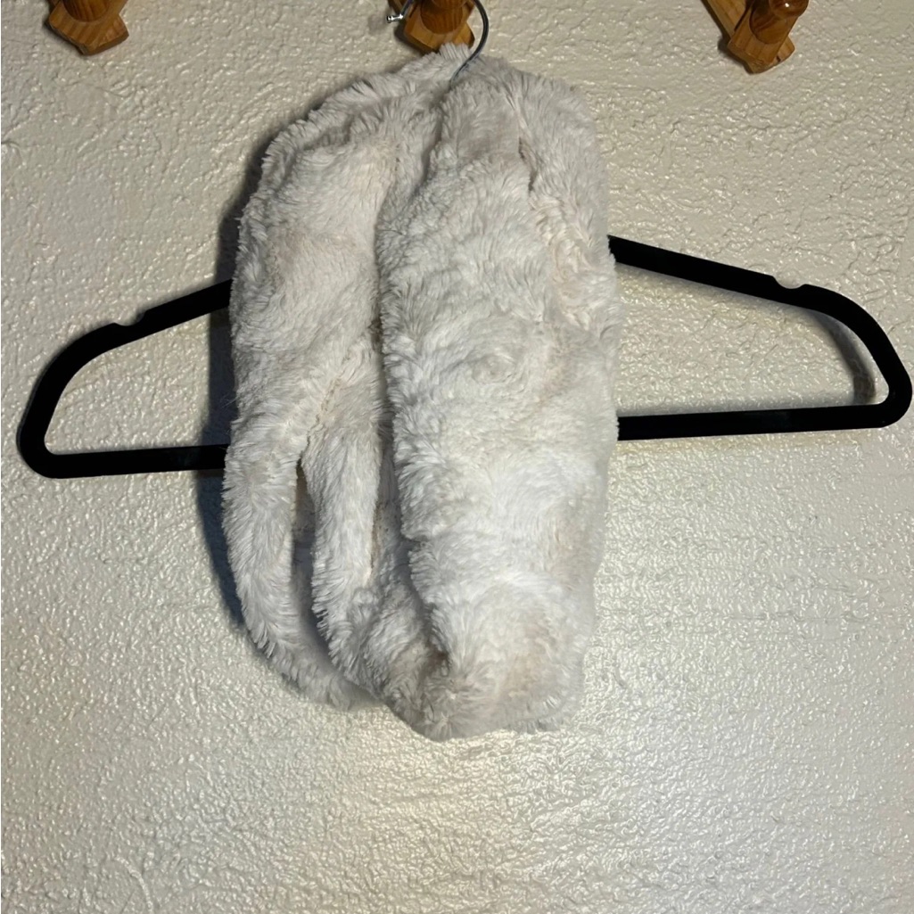 Cozy White Faux Fur Infinity Scarf